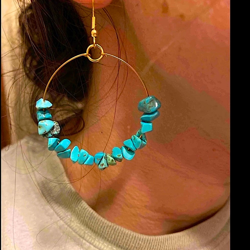 B2G1🌵Turquoise Stone Chip Bead Southwestern Earrings • Crystal Healing • NWT